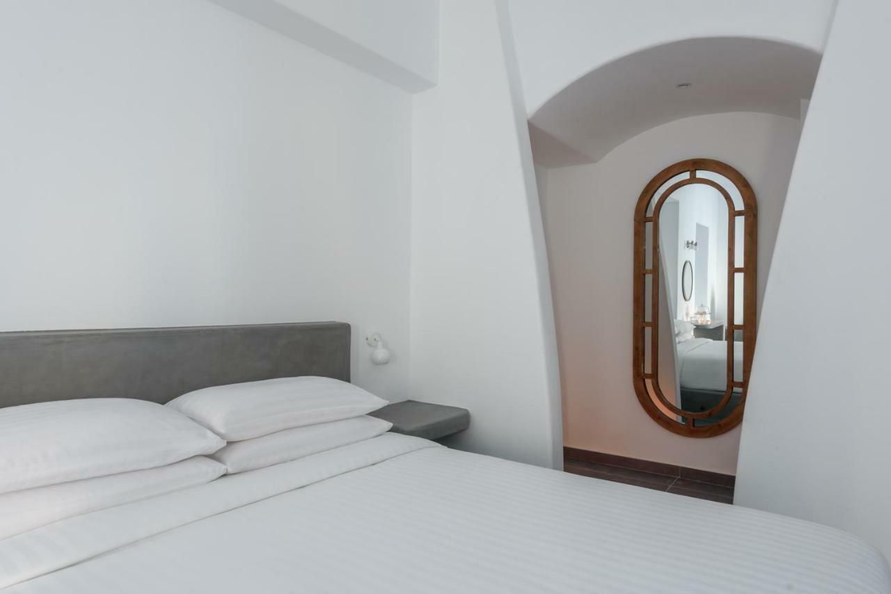 Elitoz Suites Oia  Bagian luar foto